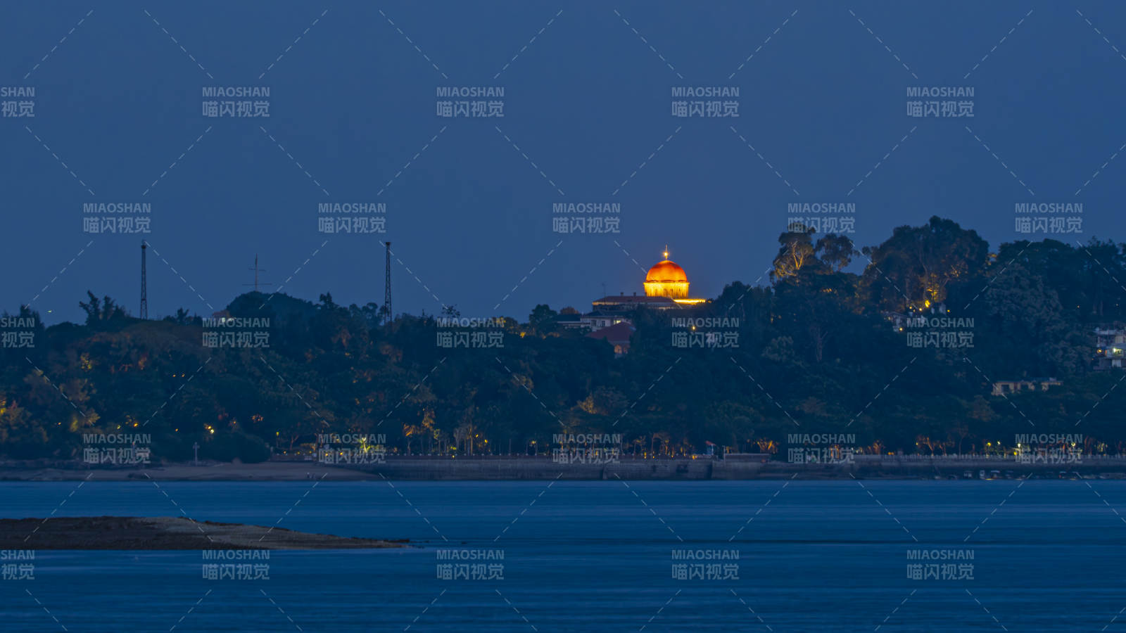 夜幕下的鼓浪嶼八卦樓