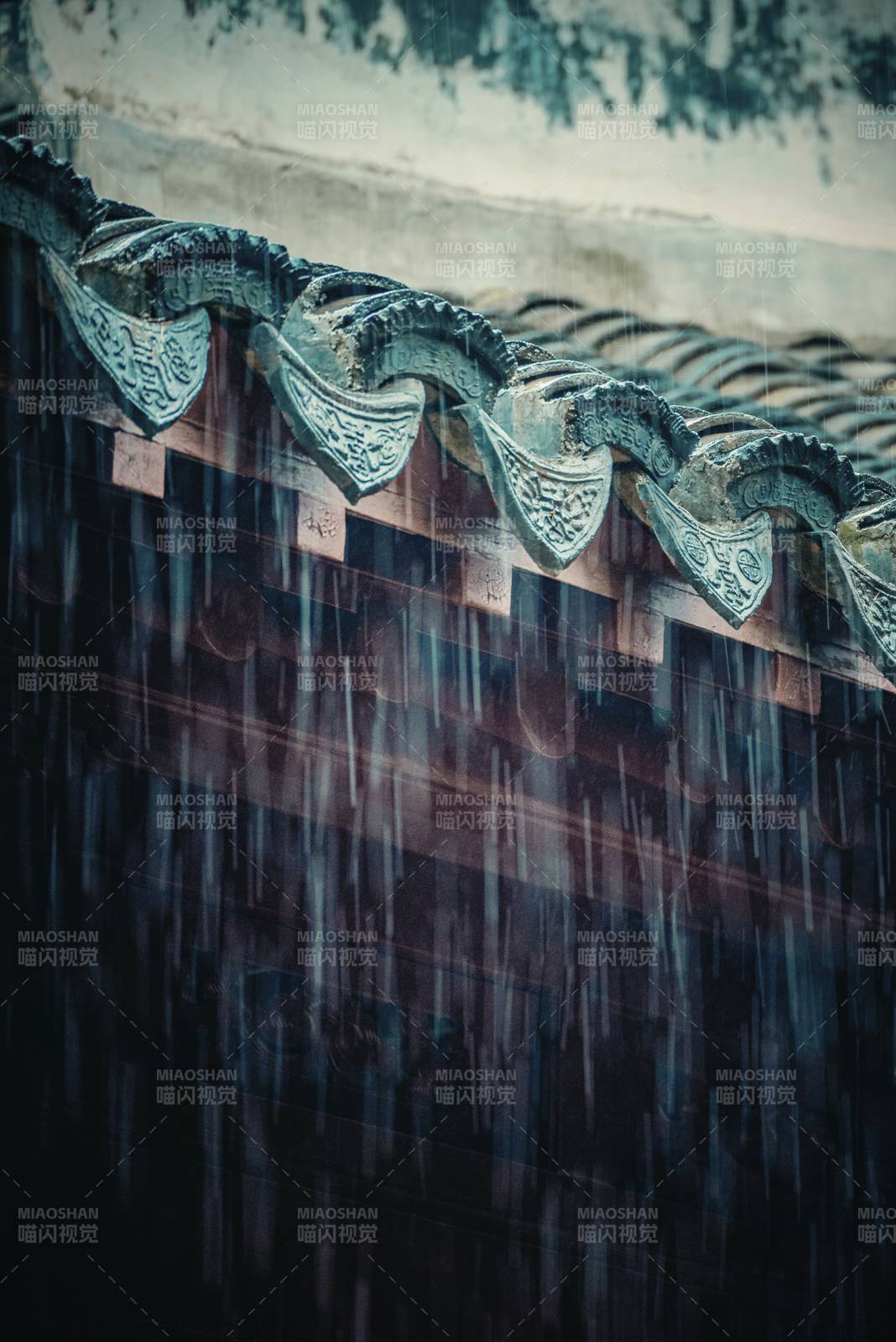 雨落古檐 歲月靜好