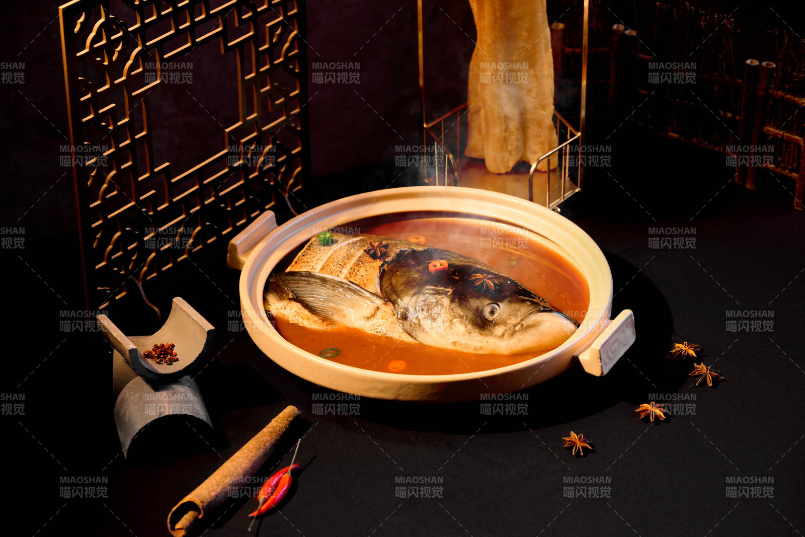 魚頭火鍋 熱氣騰騰