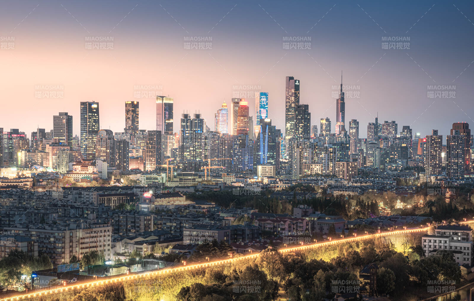 南京夜景燈火輝煌