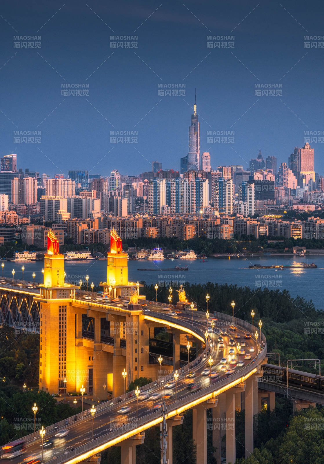 南京长江大桥夜景