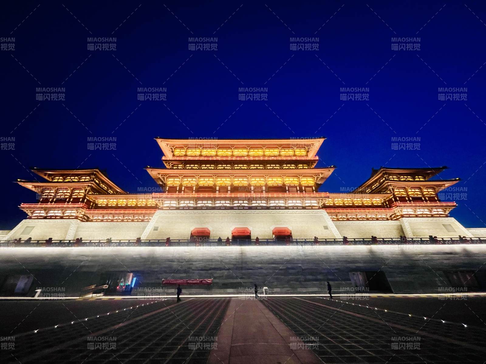 夜幕下的洛陽應天門遺址