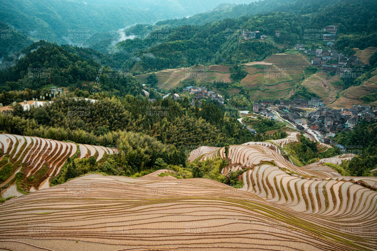 梯田風光 山間畫卷-桂林龍脊梯田