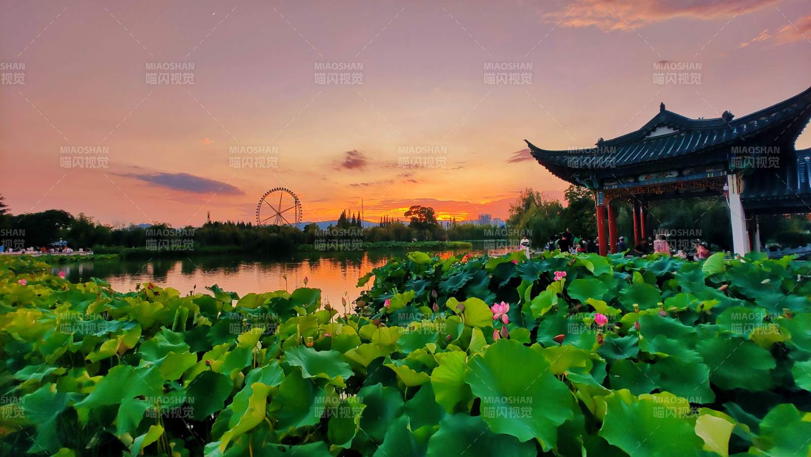 昆明大觀公園古亭