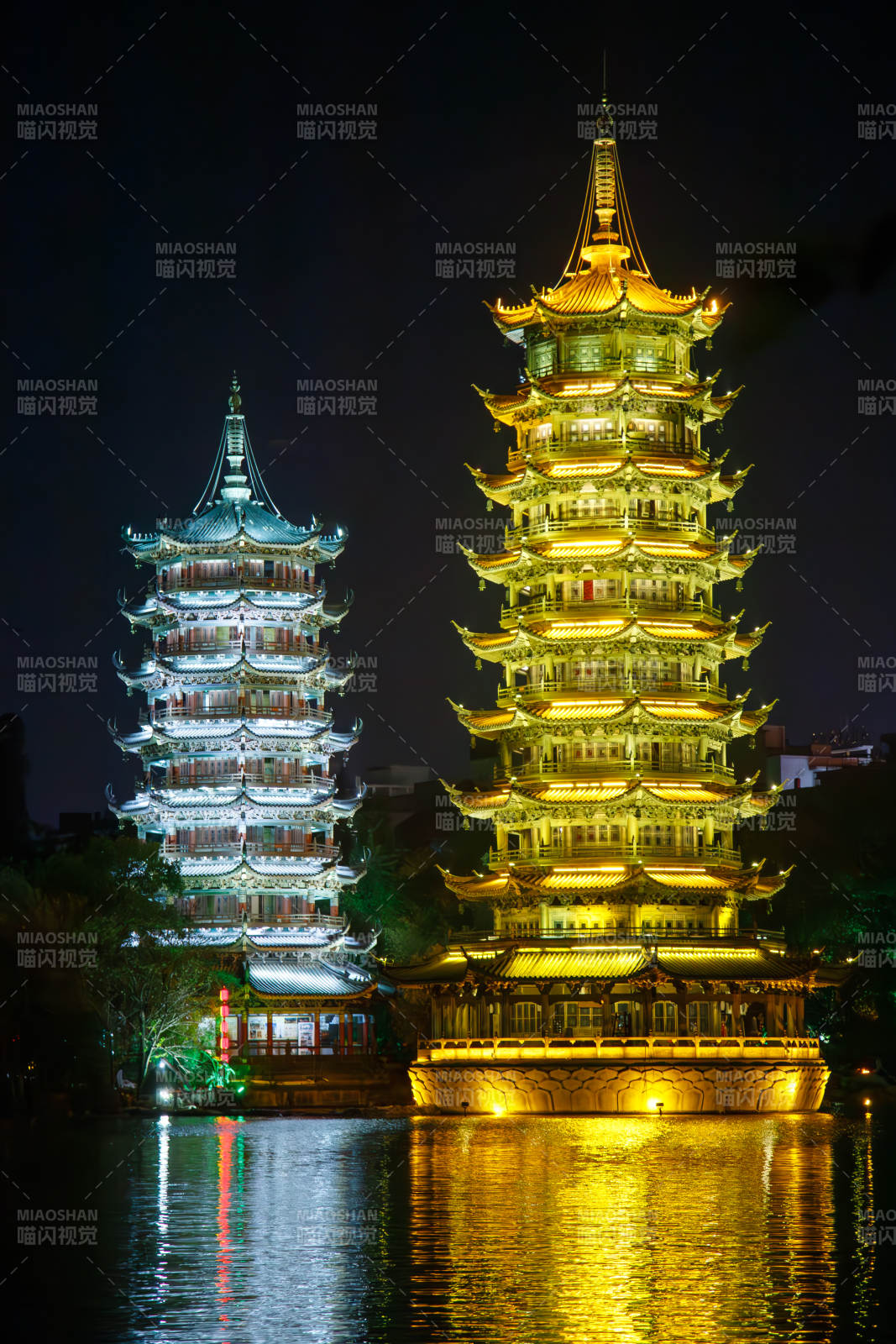 桂林日月雙塔夜景