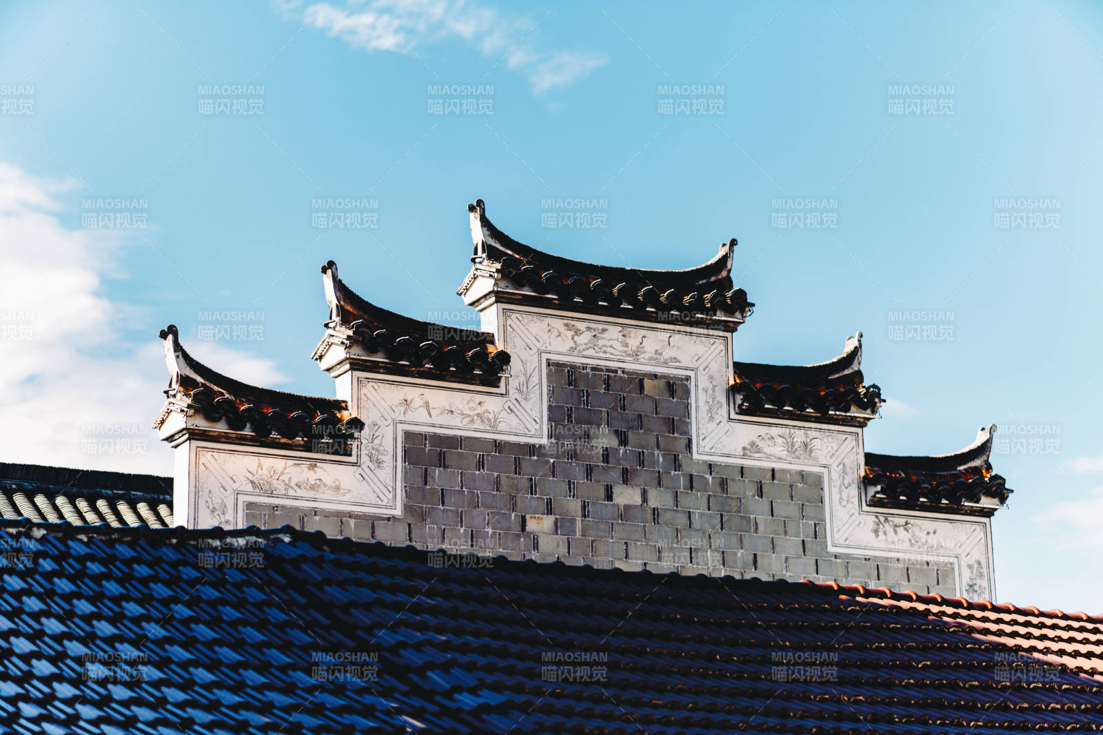 古建筑屋頂的典雅之美
