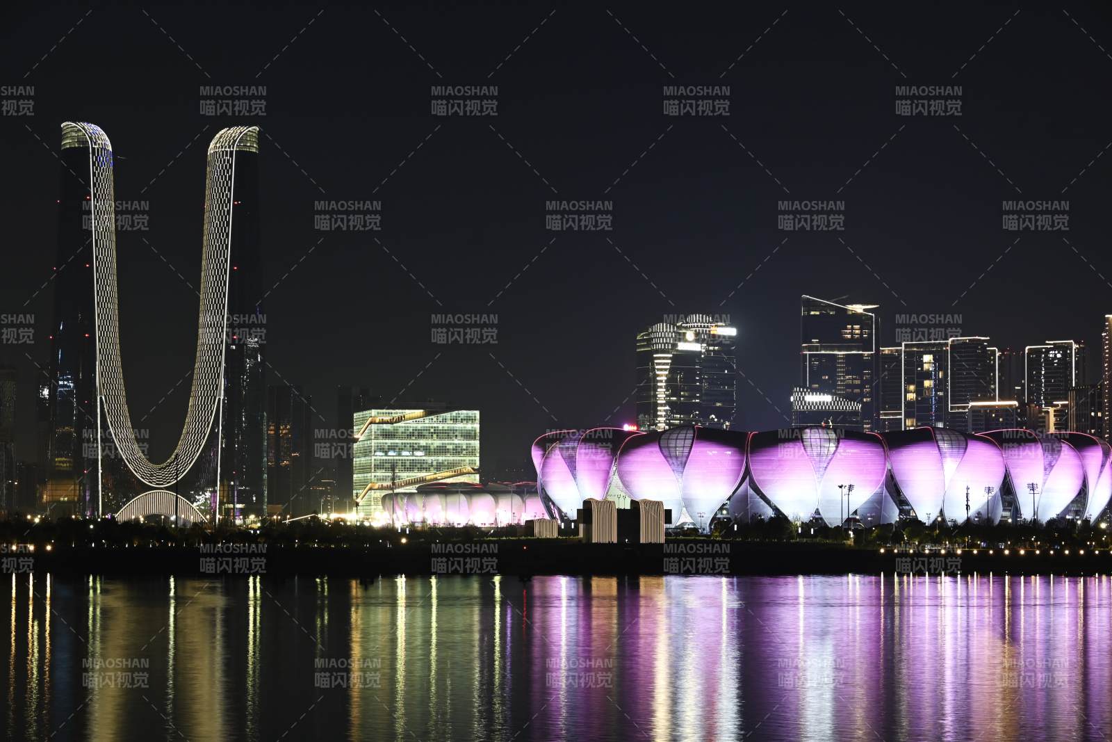 夜景中的城市燈光秀-杭州