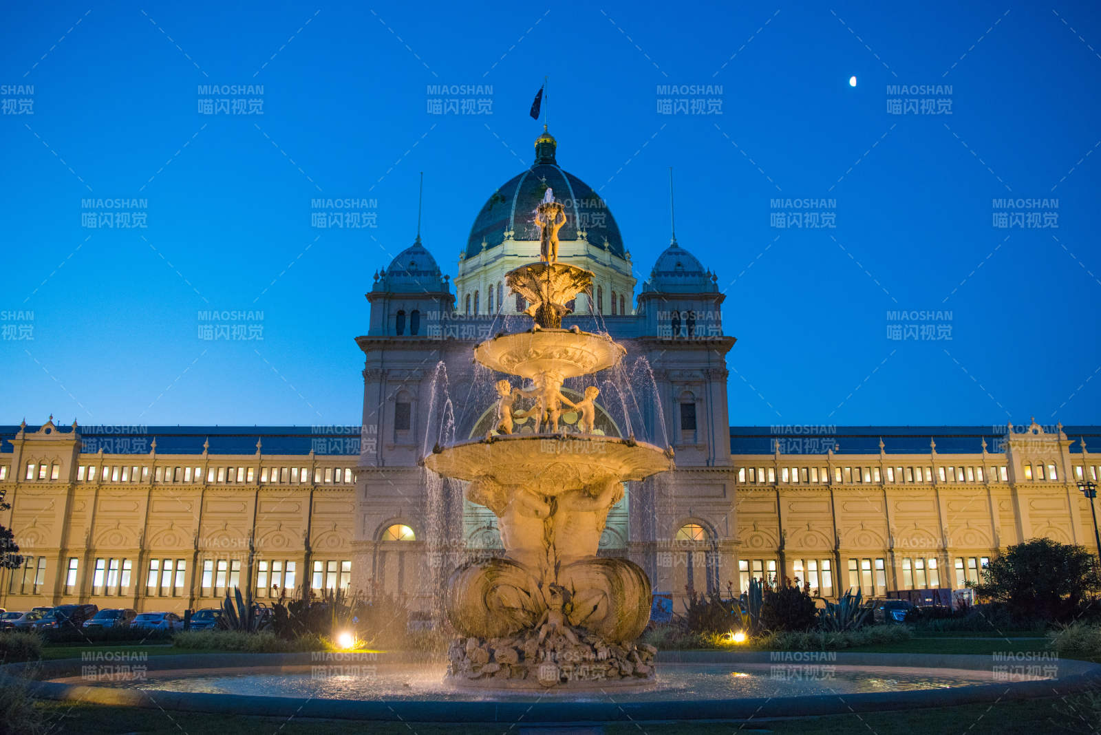 墨爾本皇家展覽館夜景噴泉