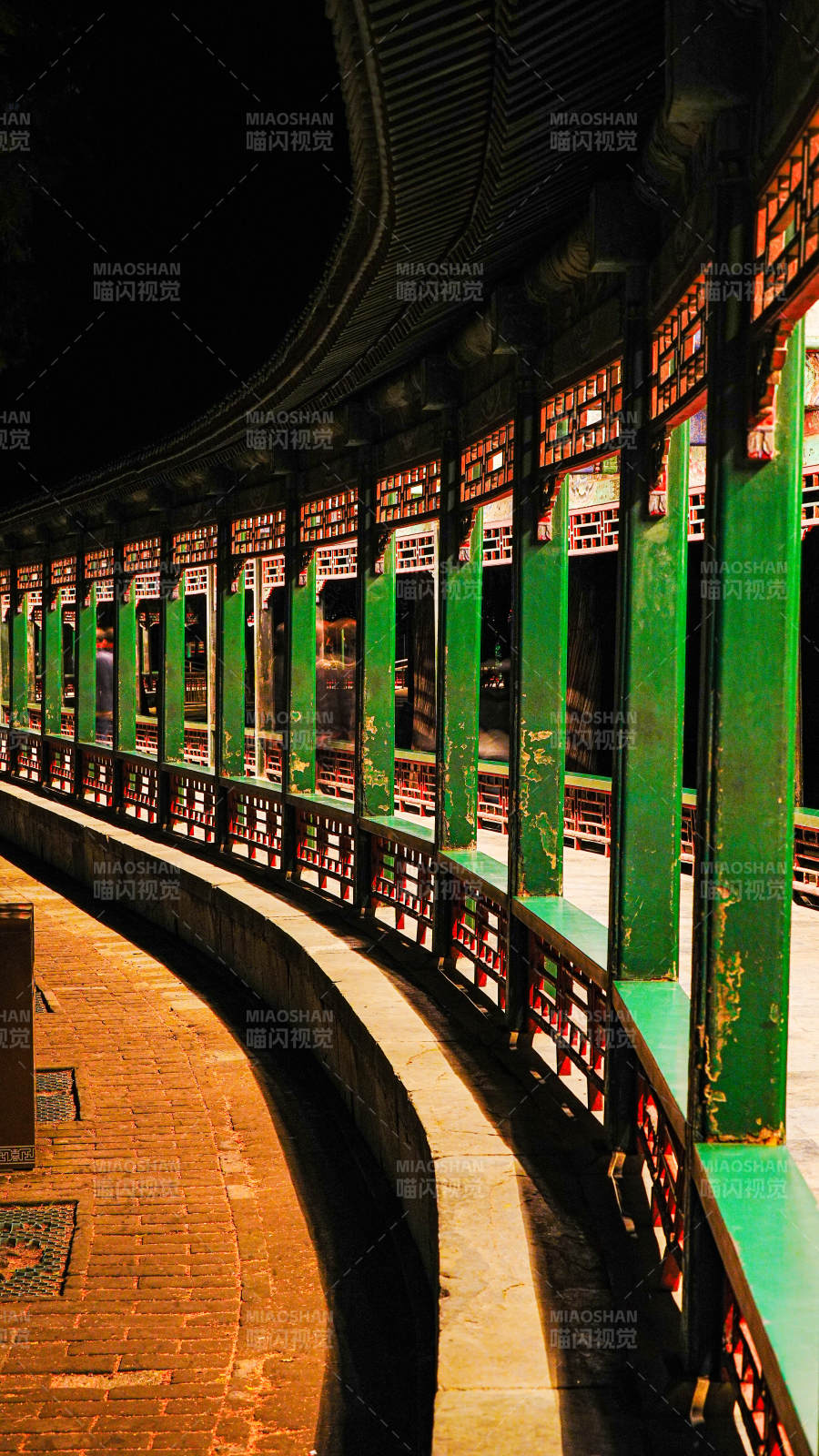 頤和園長廊夜色