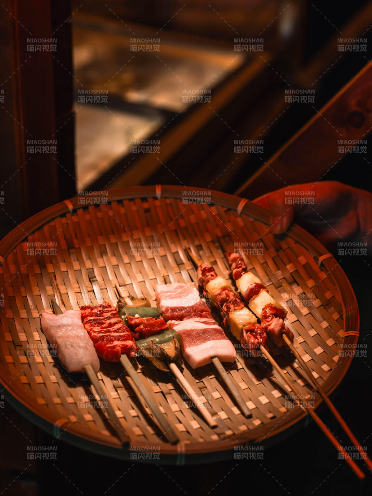 竹簽烤肉 美味待烤
