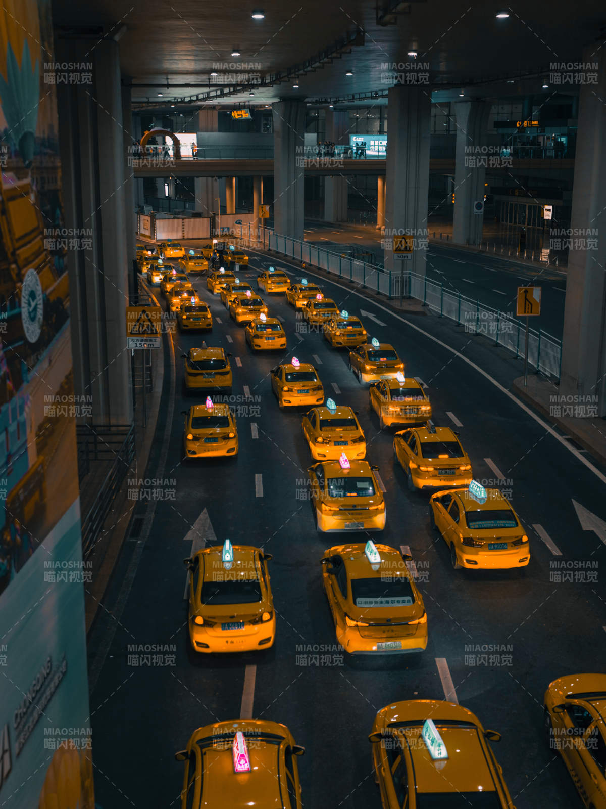 重慶江北國際機場出租車景觀