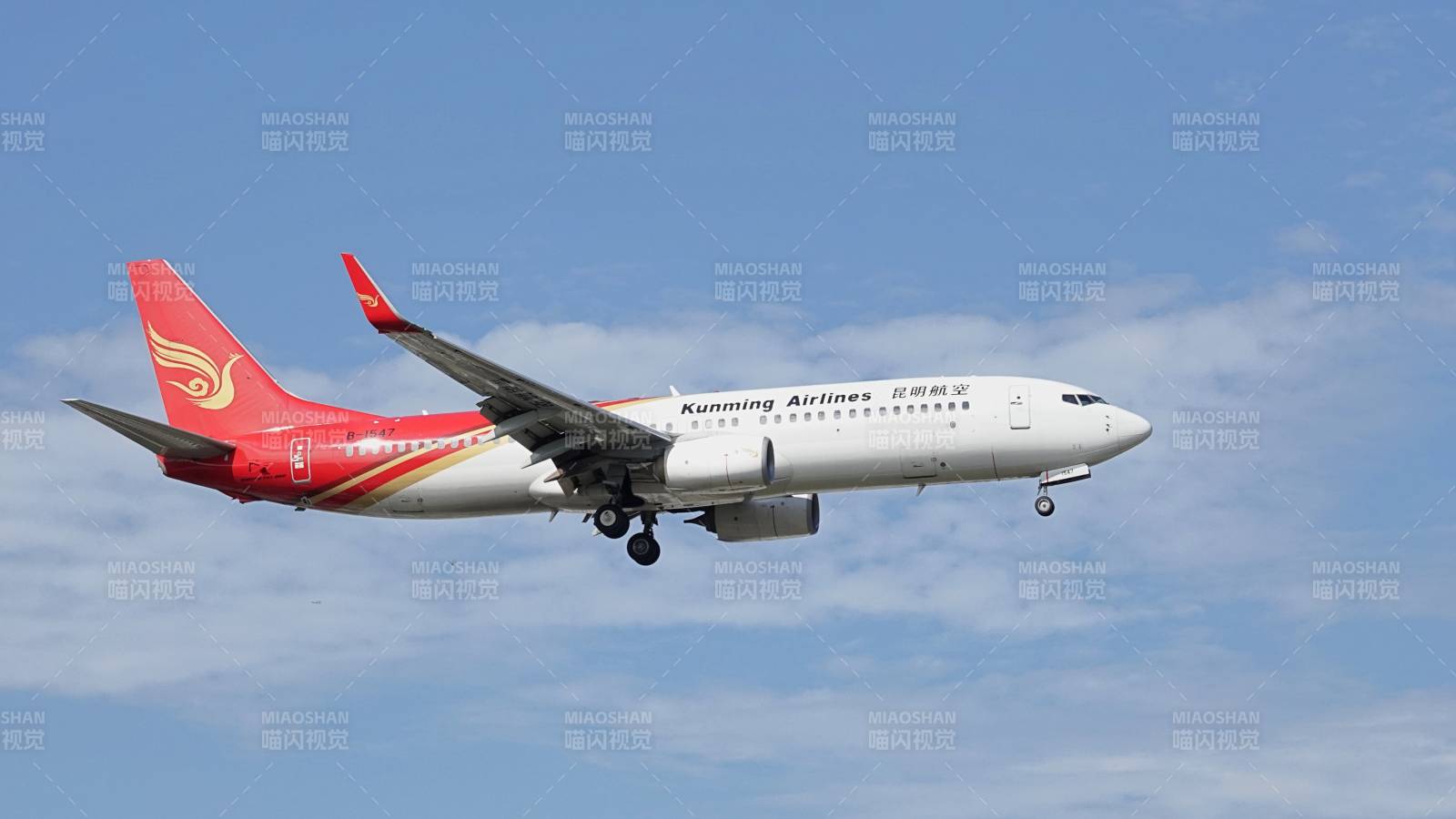 昆明航空飛機飛行中