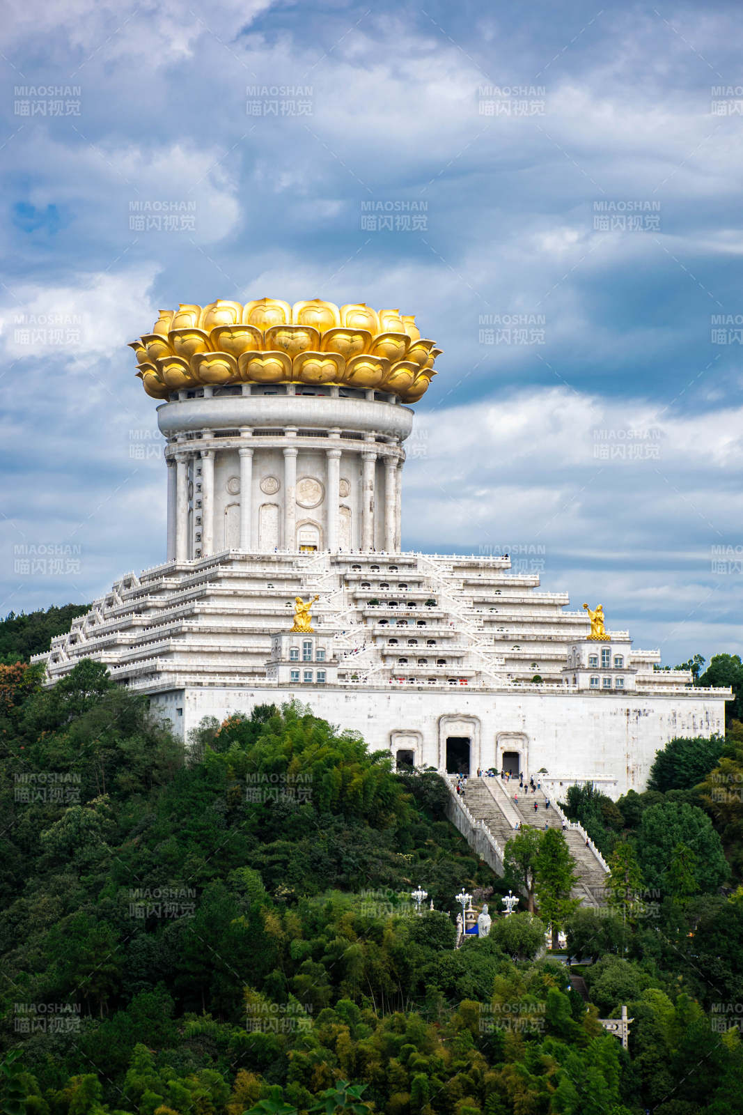 金色蓮花寶塔建筑群--紹興兜率天宮
