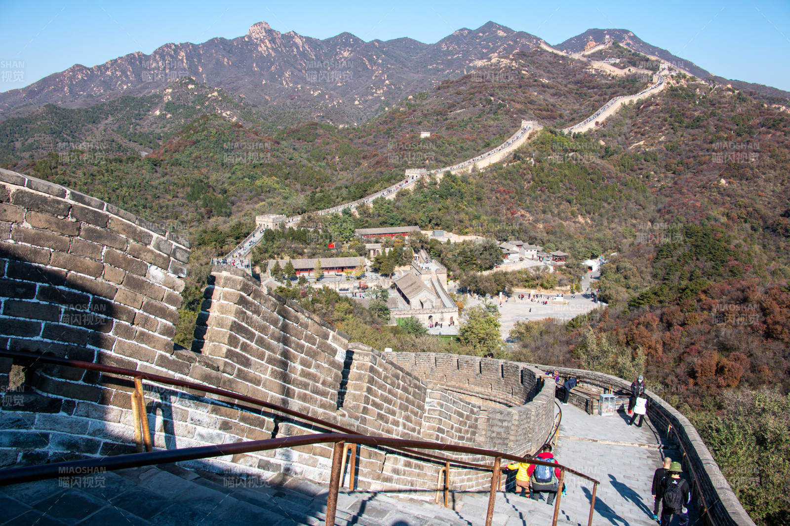 長城秋色 山巒疊翠