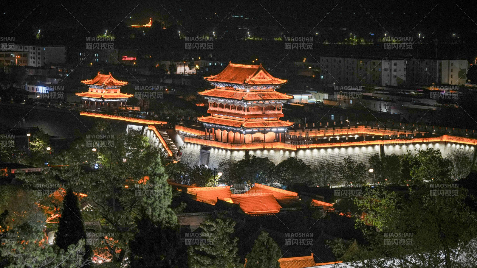 山西忻州古城夜景古建筑燈火輝煌