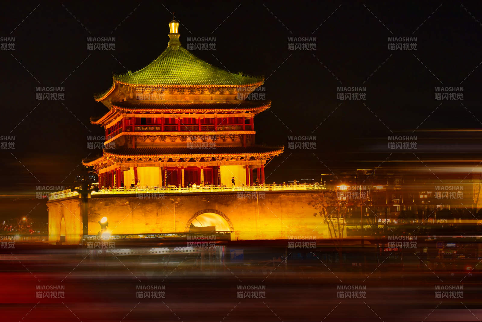 夜色中的古塔光輝--西安鐘樓