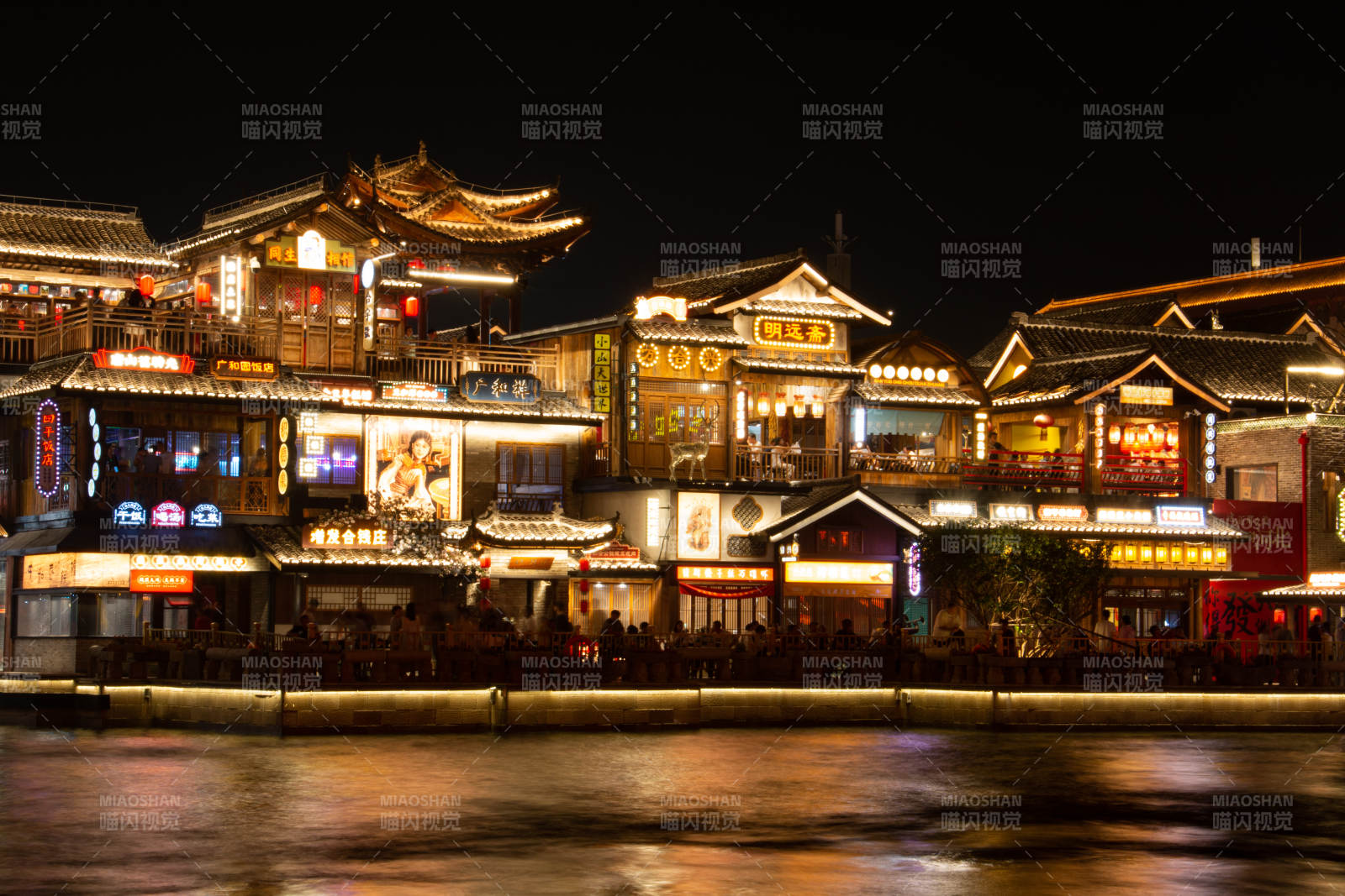 夜景古街燈火輝煌--唐山河頭老街