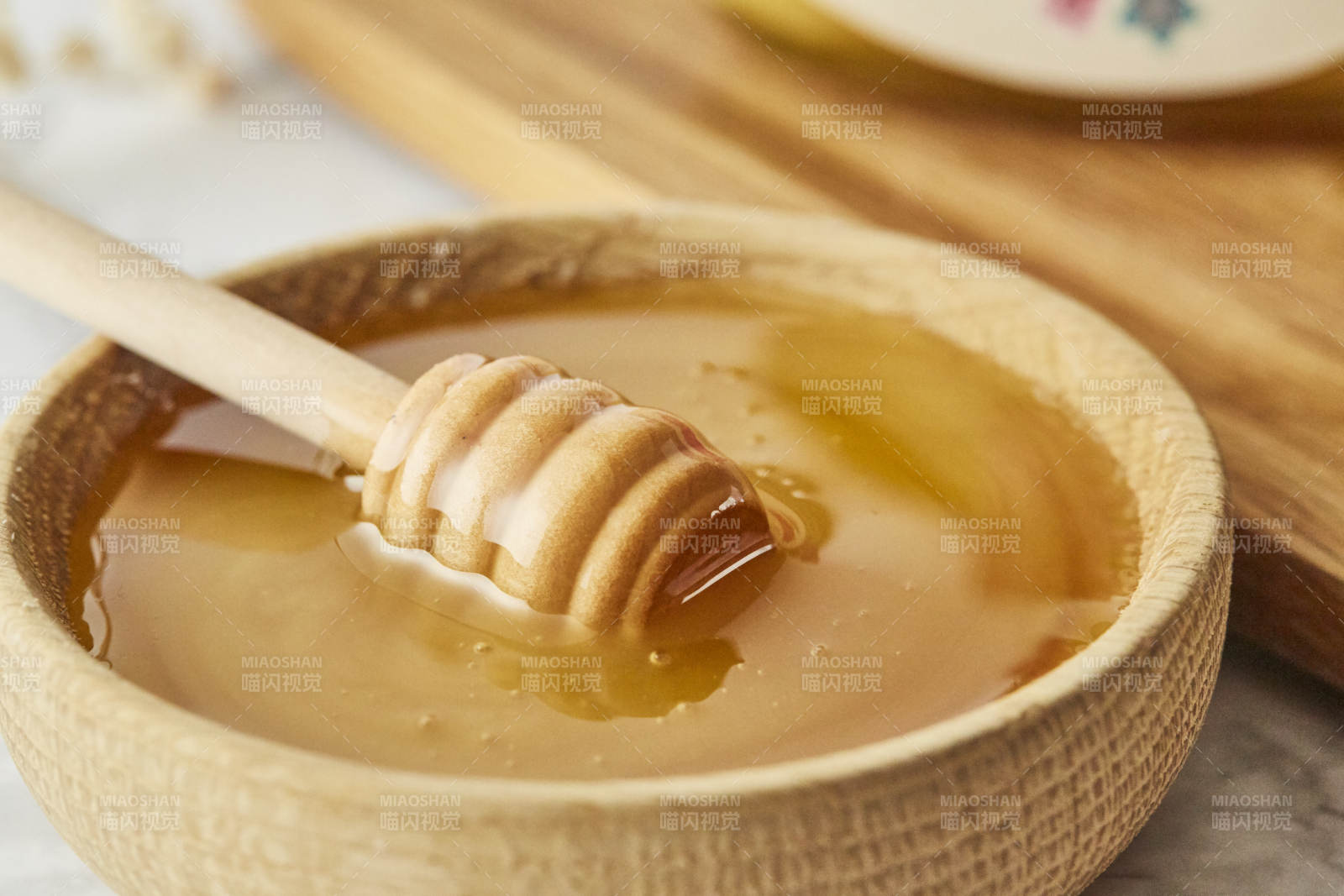 蜂蜜與木勺的甜蜜時光