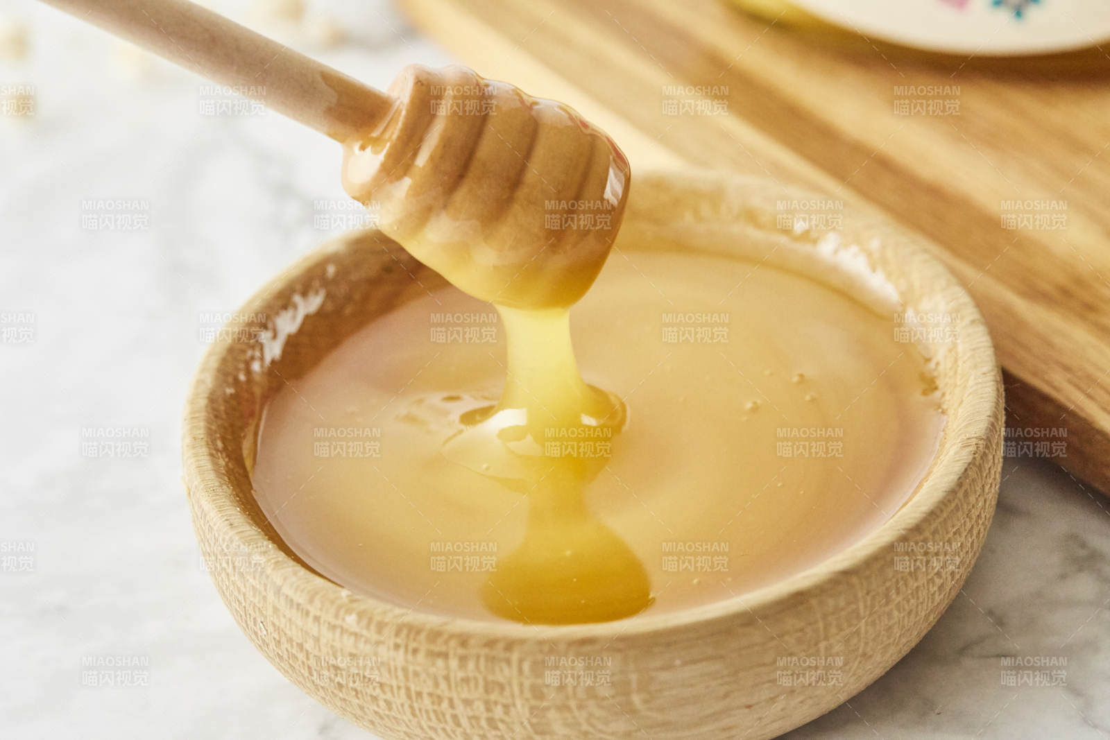 蜂蜜滴落 甜蜜時光