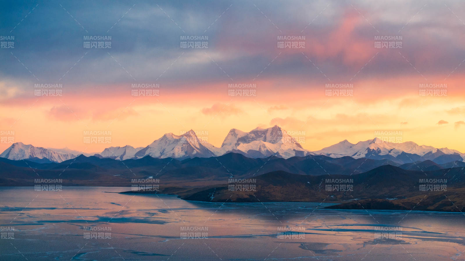 庫拉崗日湖畔夕陽美