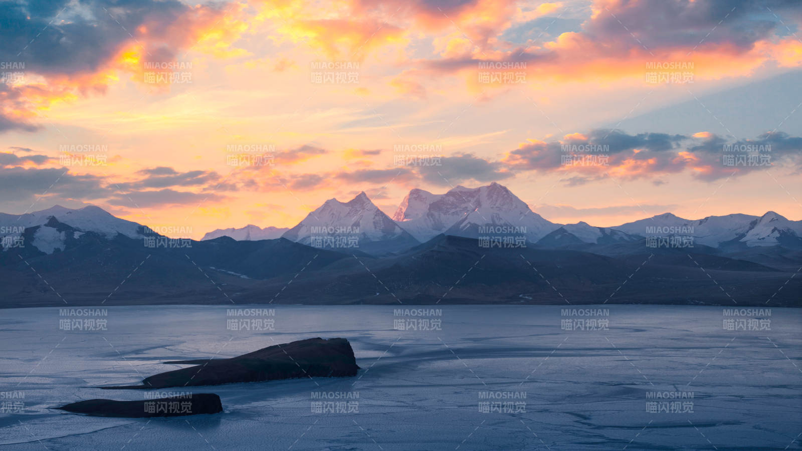 庫拉崗日湖畔夕陽美景