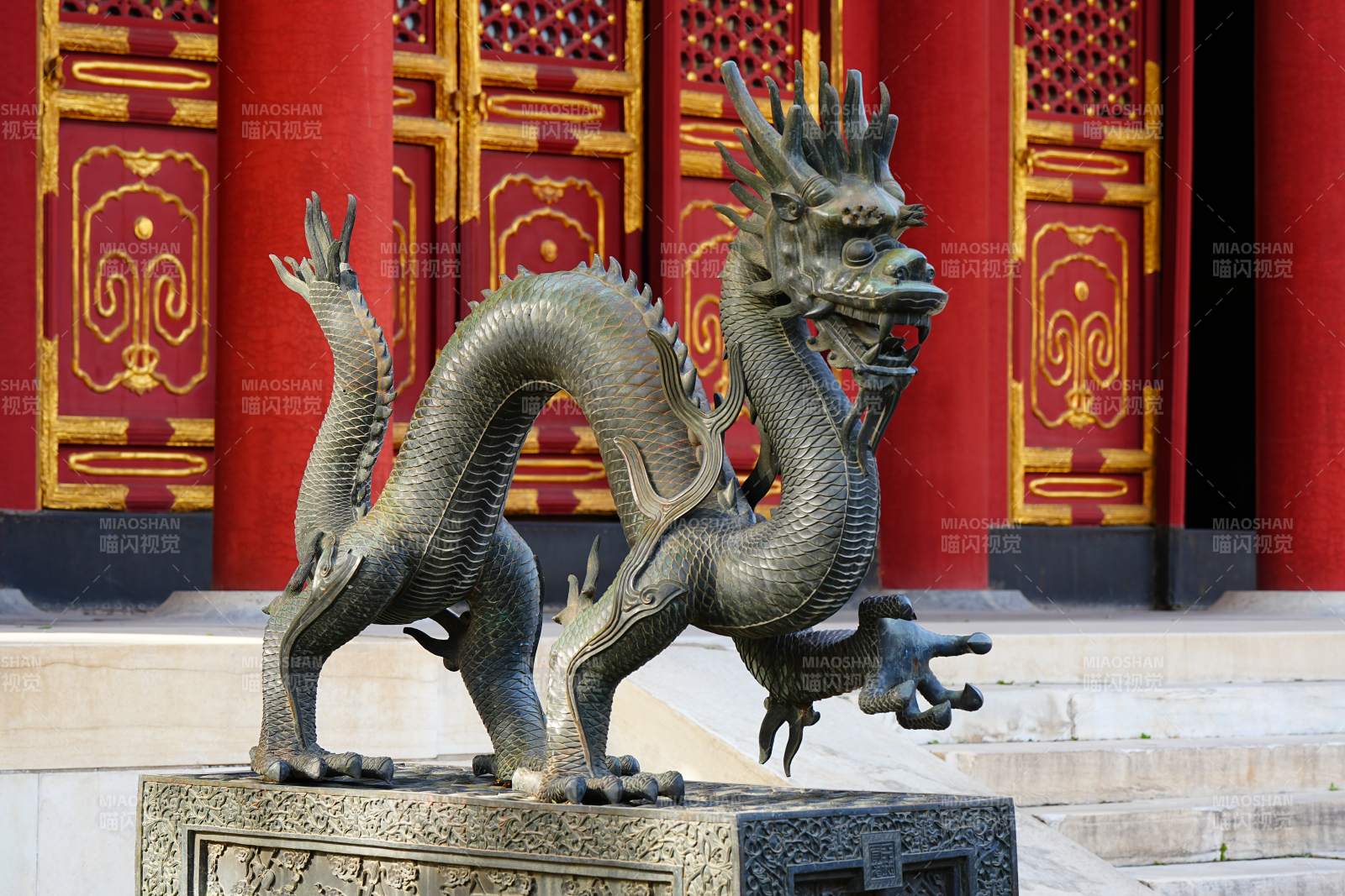 頤和園銅龍攝影圖