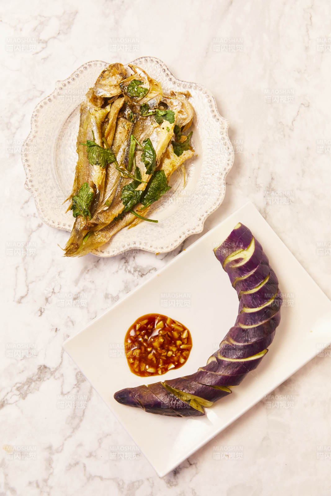 香煎小魚配茄子
