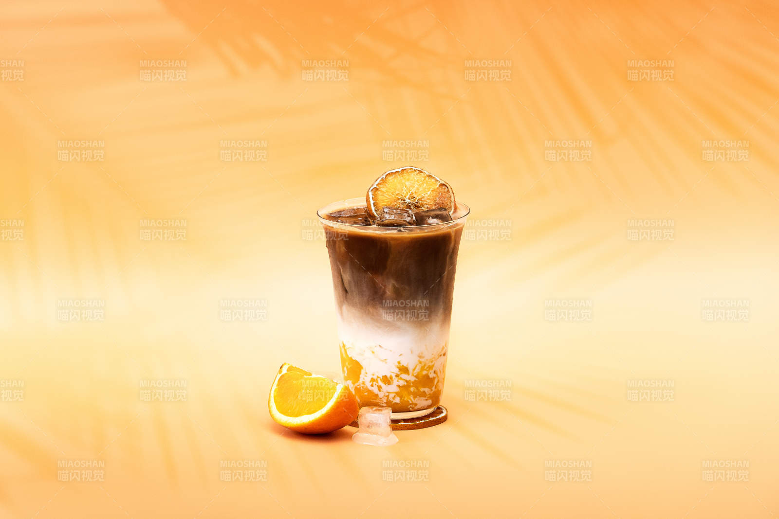 橙香咖啡冰飲