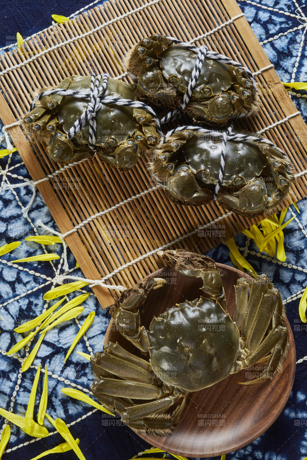 新鲜大闸蟹 美味佳肴