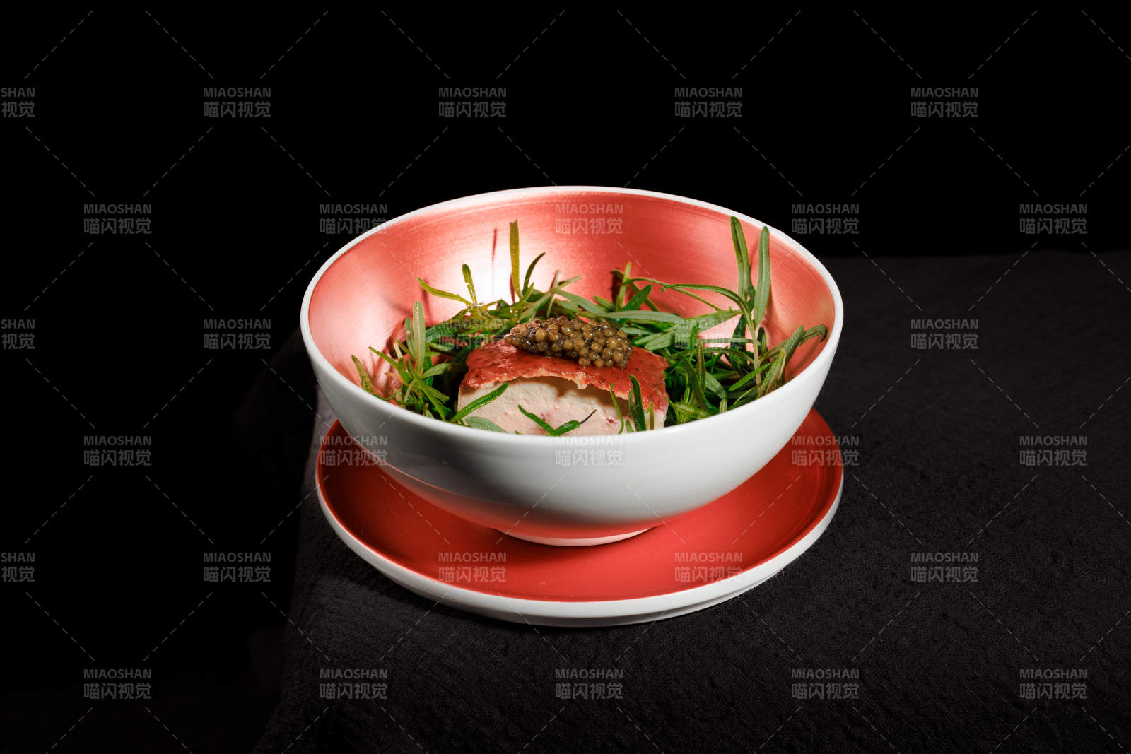 鵝肝魚子醬美食特寫
