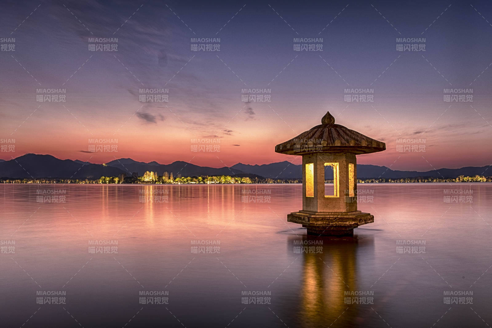 西湖翠光亭夜景