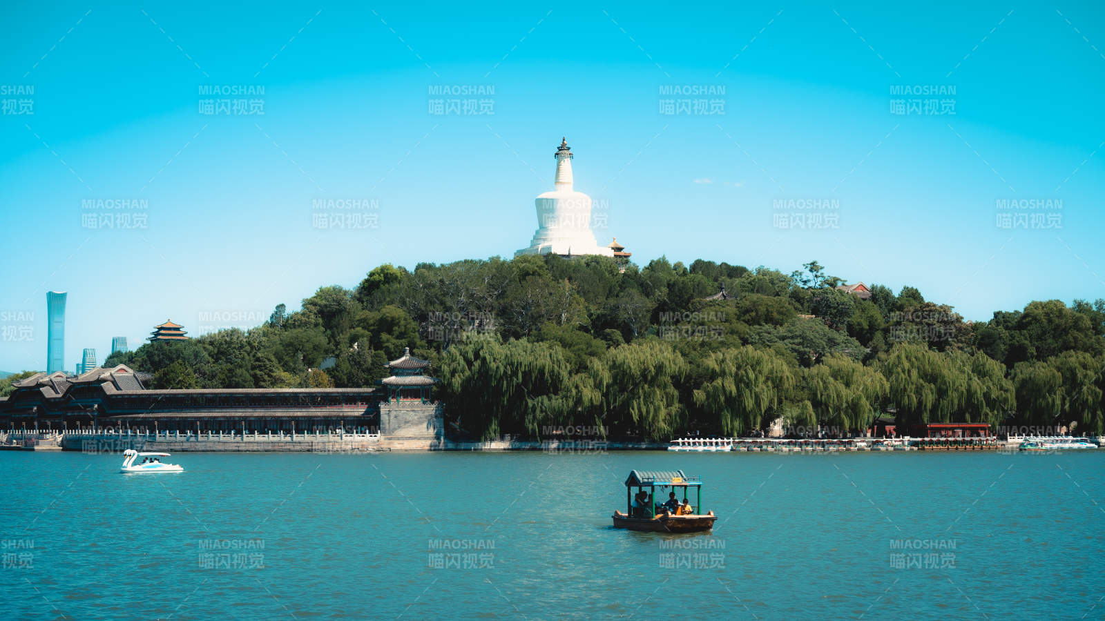 北海公園白塔湖景
