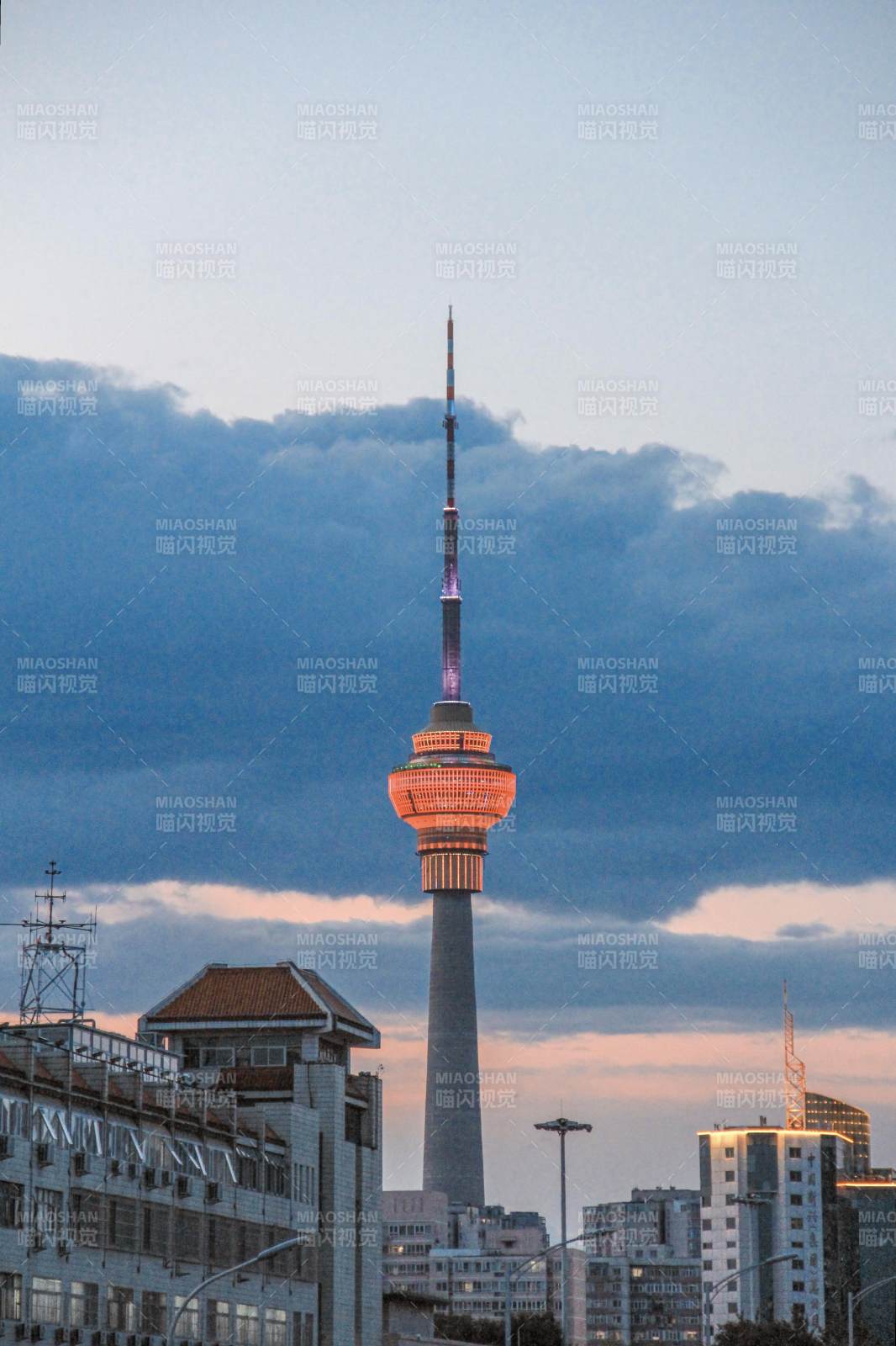 中央電視塔夜景圖