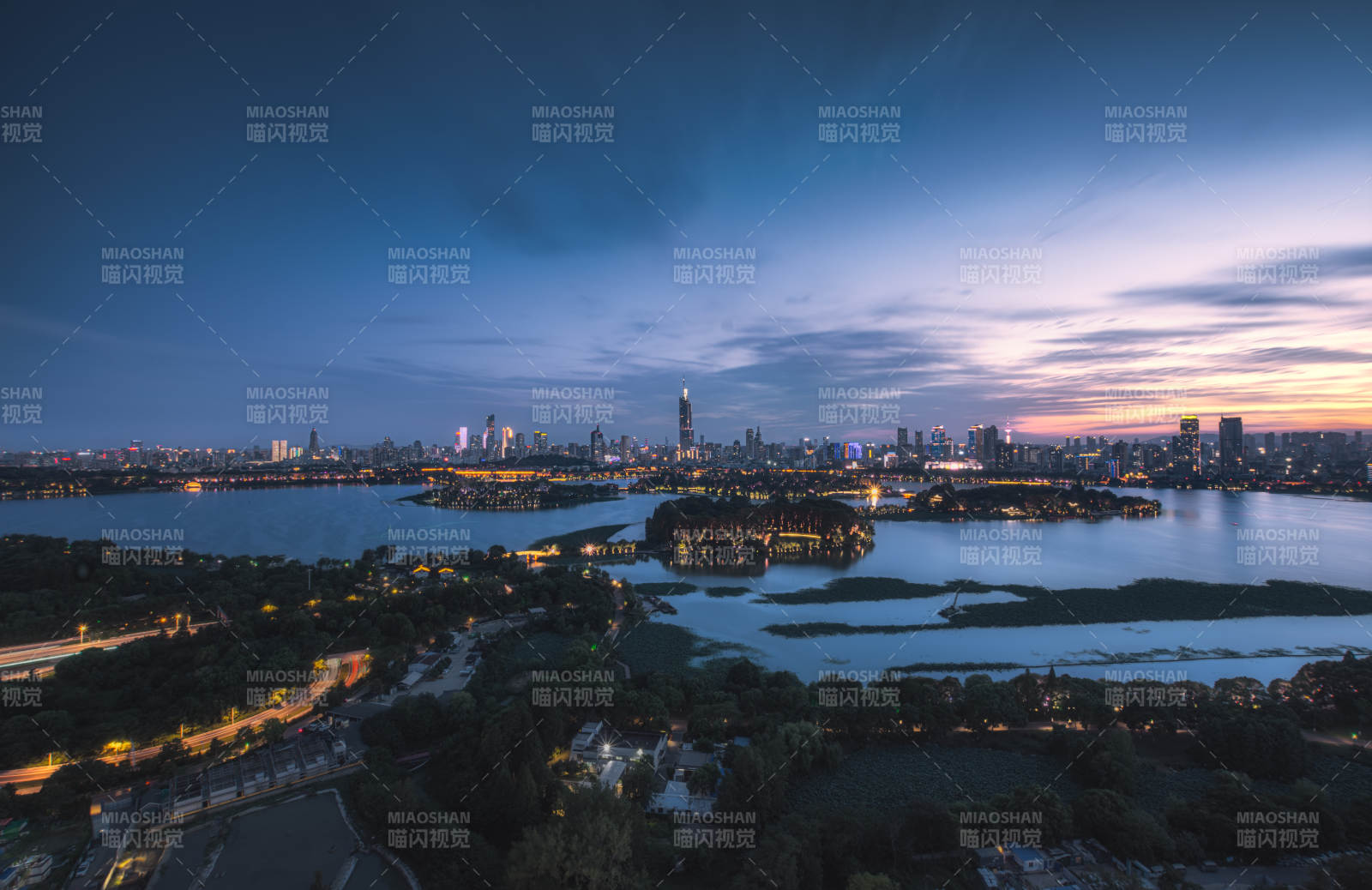 玄武湖夜景南京燈火輝煌