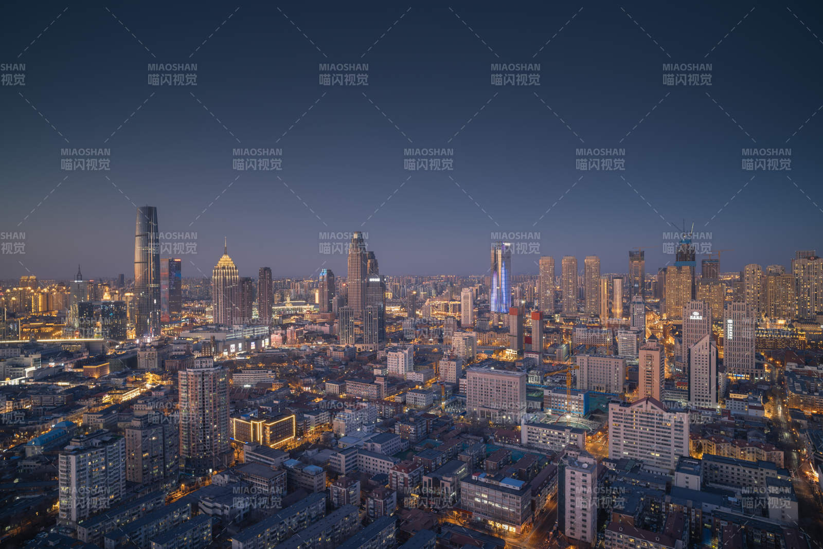 城市夜景燈火輝煌