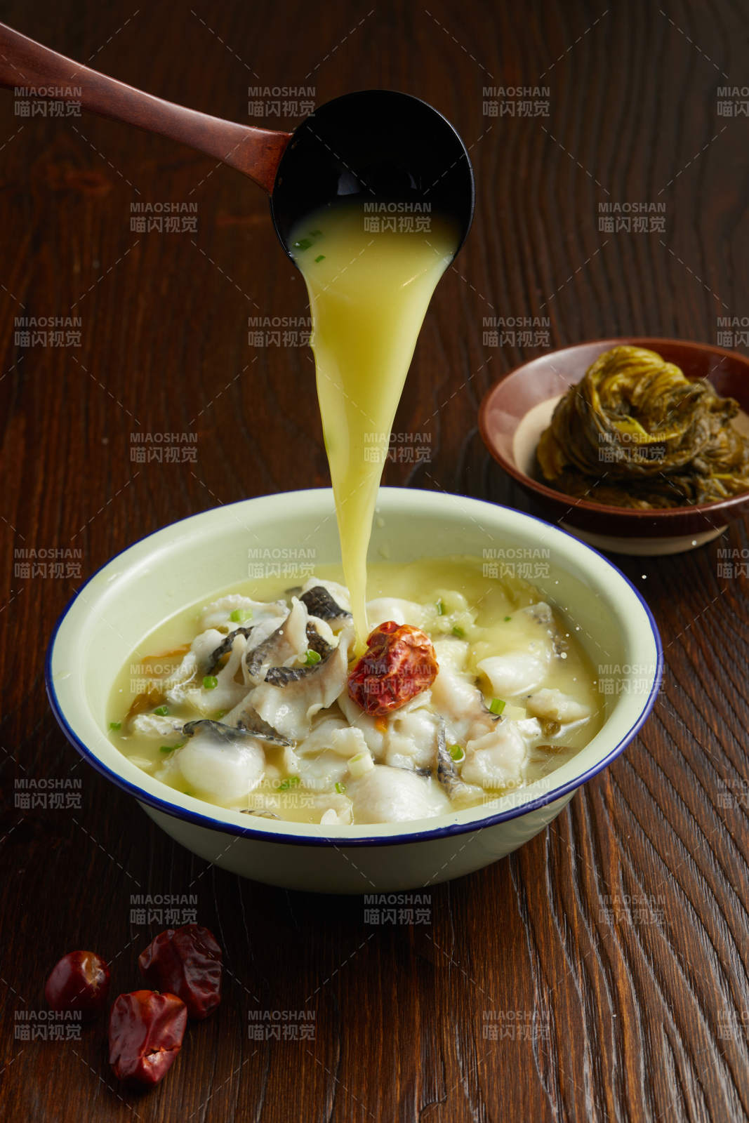 酸菜魚湯 鮮美濃郁
