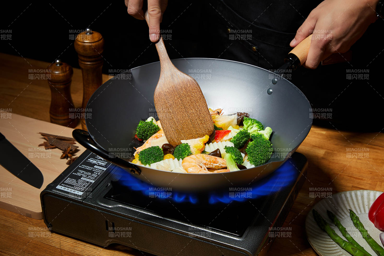 炒菜中的美味瞬間