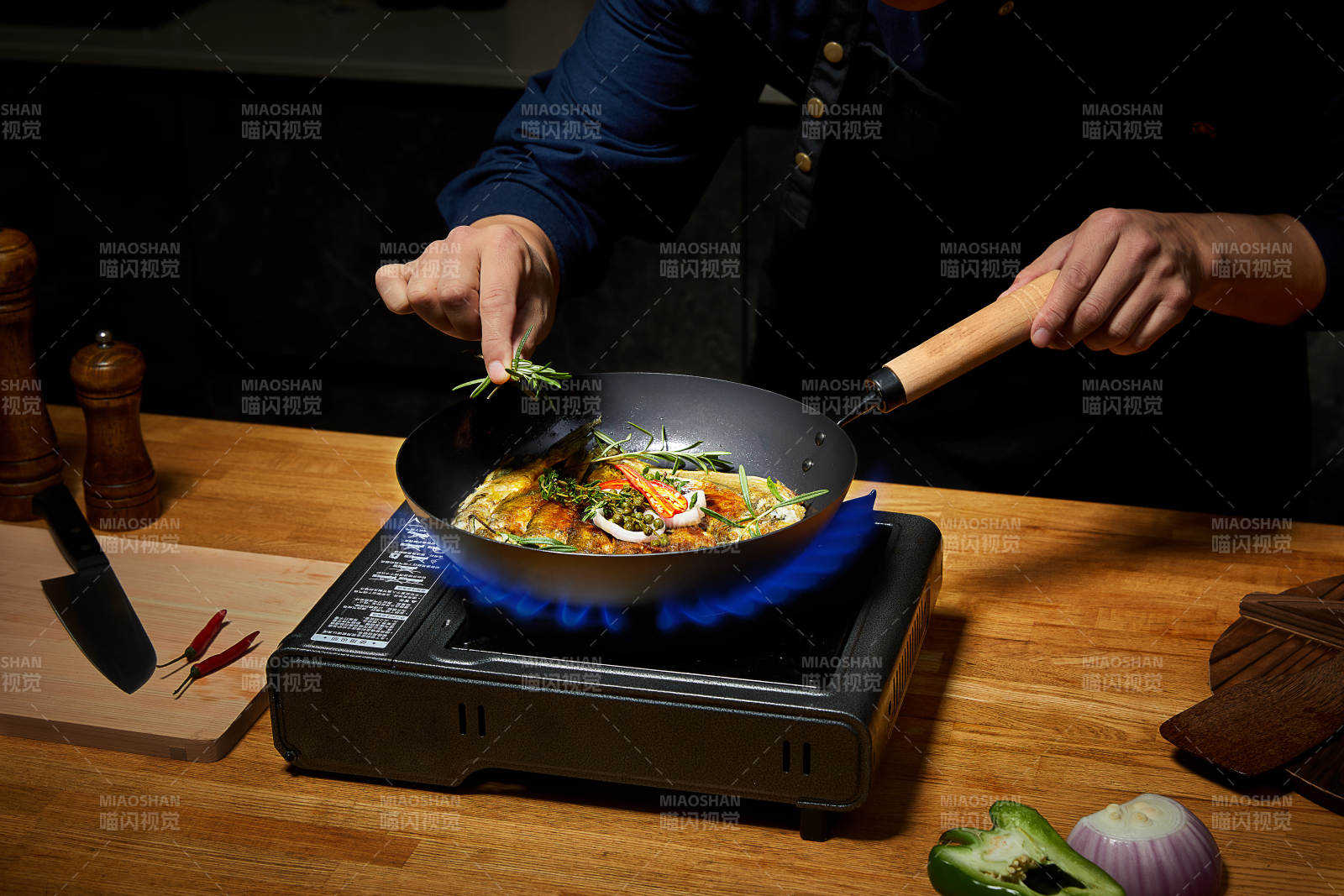 炒菜烹飪 火焰翻炒