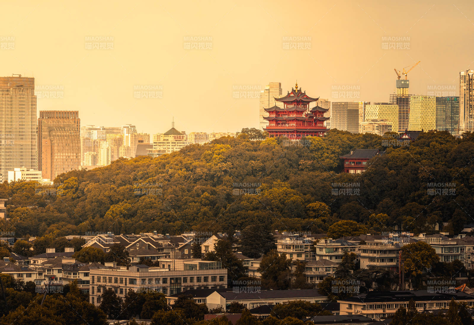 城市山林 古塔映輝 杭州