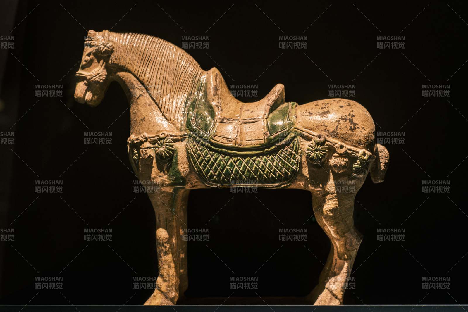 古代綠釉陶馬雕塑