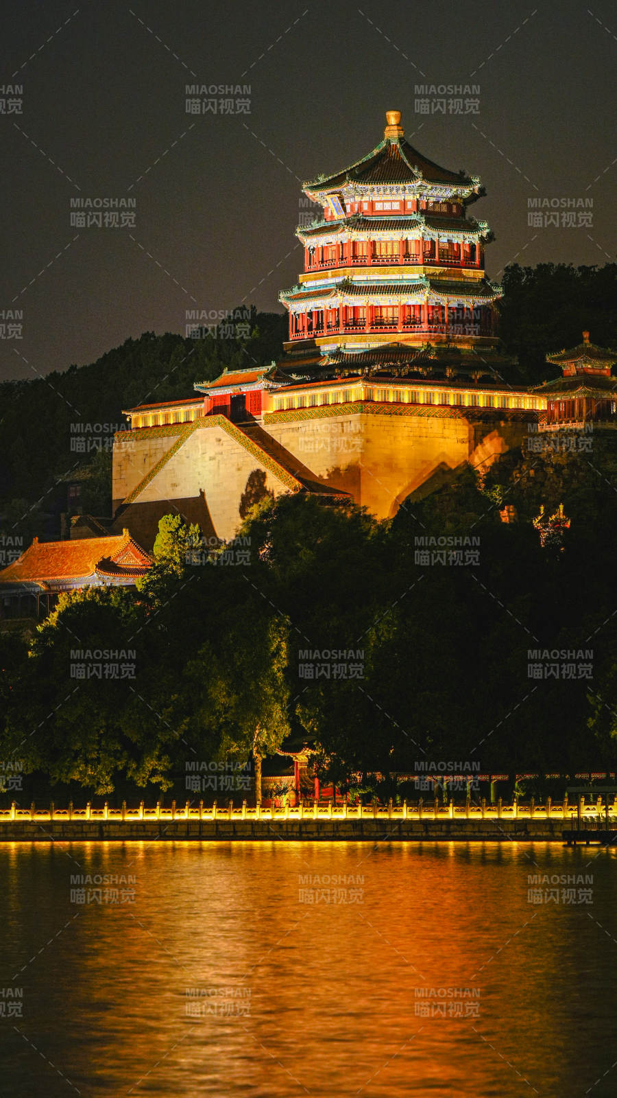 夜色中的頤和園