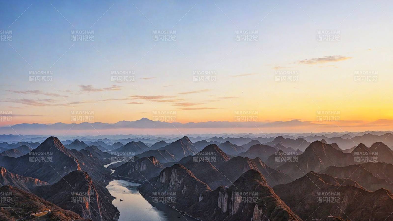山河壯麗夕陽好風光