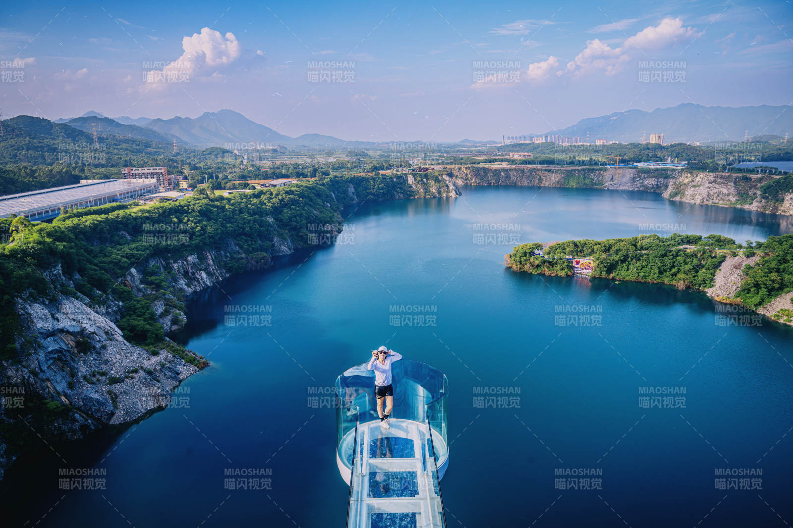 湖畔玻璃棧道觀景臺(tái)