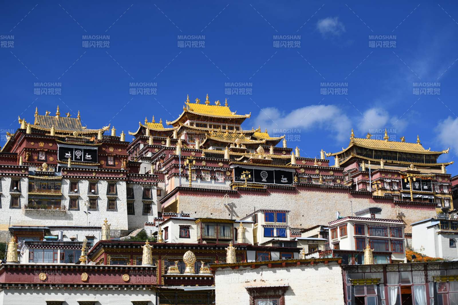 云南香格里拉的松贊林寺