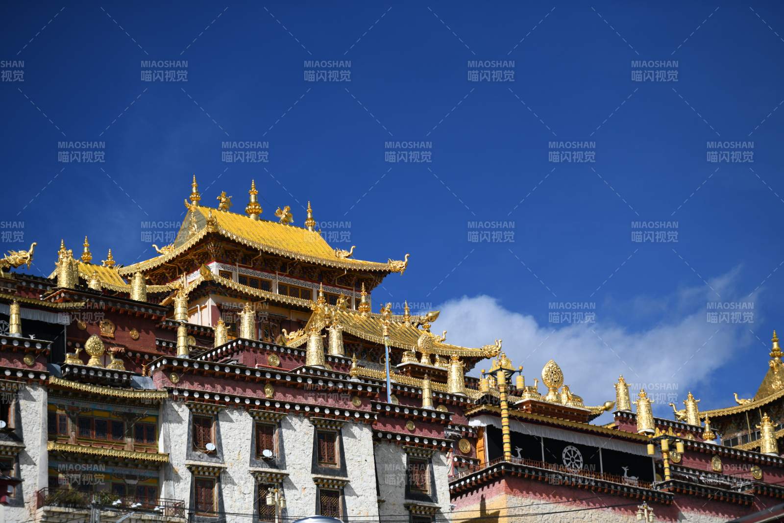 云南香格里拉的松贊林寺