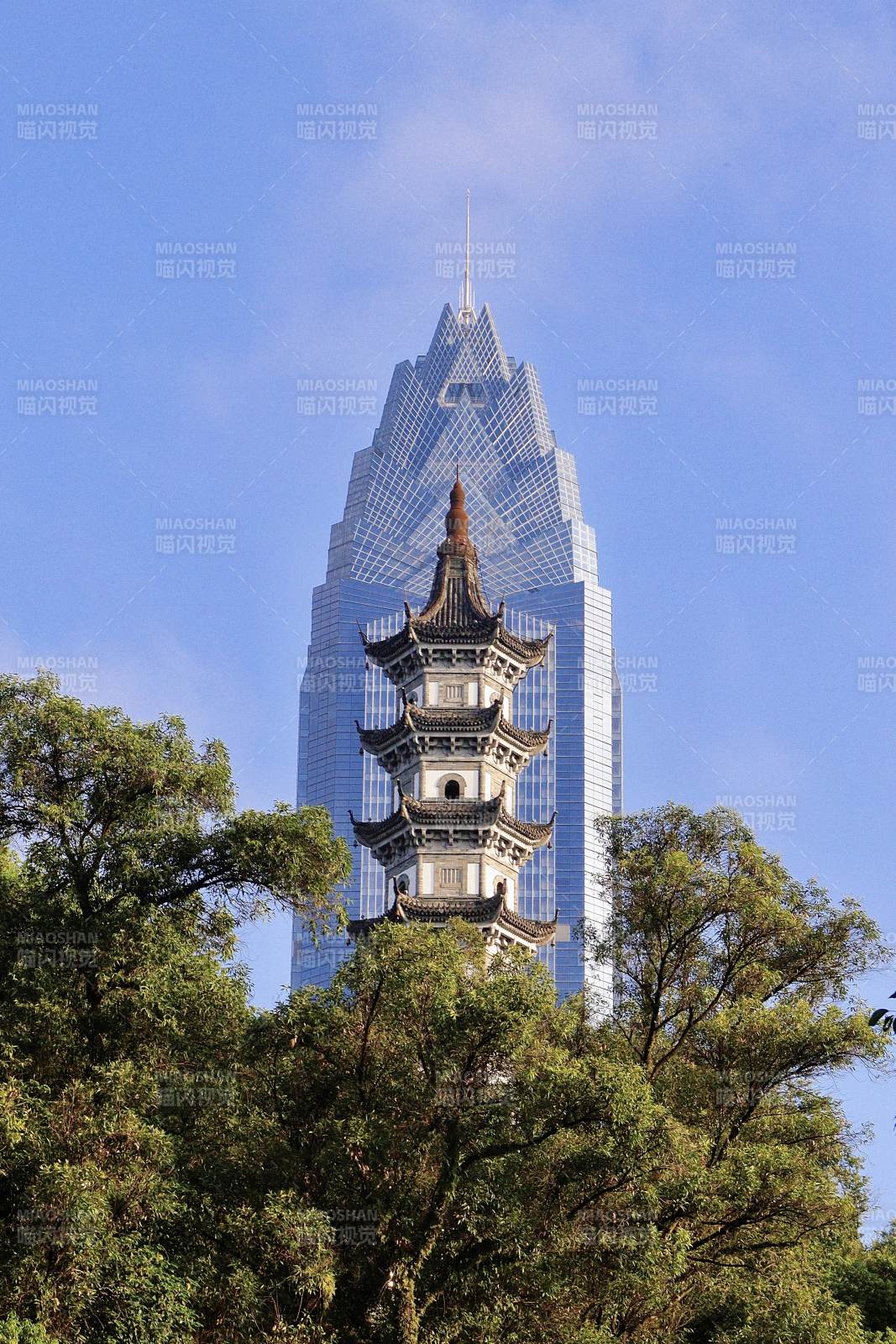 溫州世貿(mào)與巽山塔古今對比