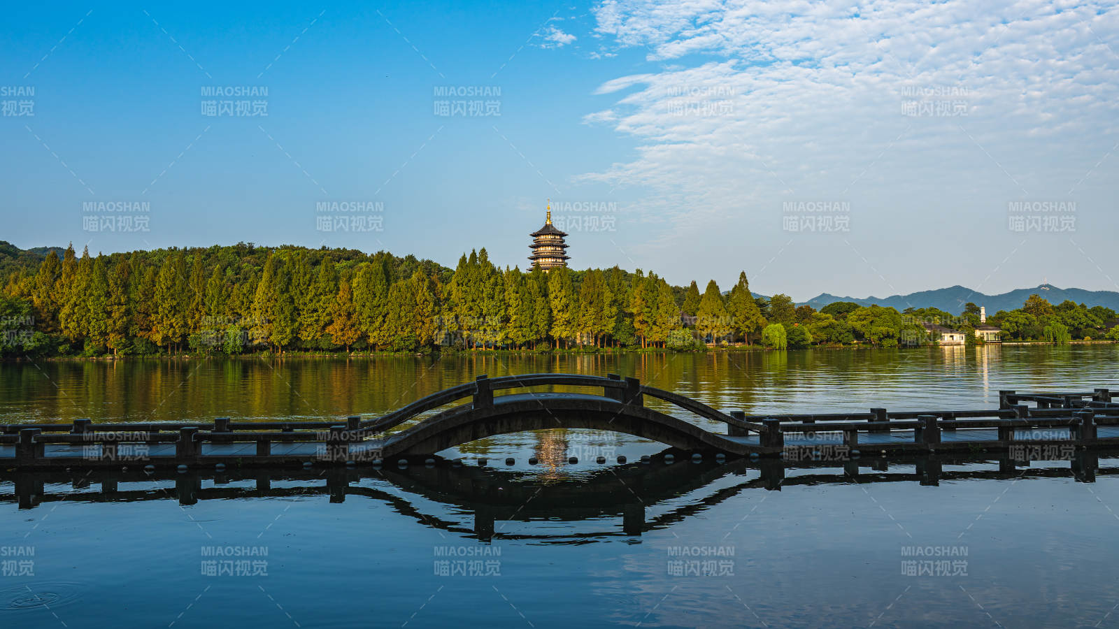 杭州西湖斷橋殘雪美景圖