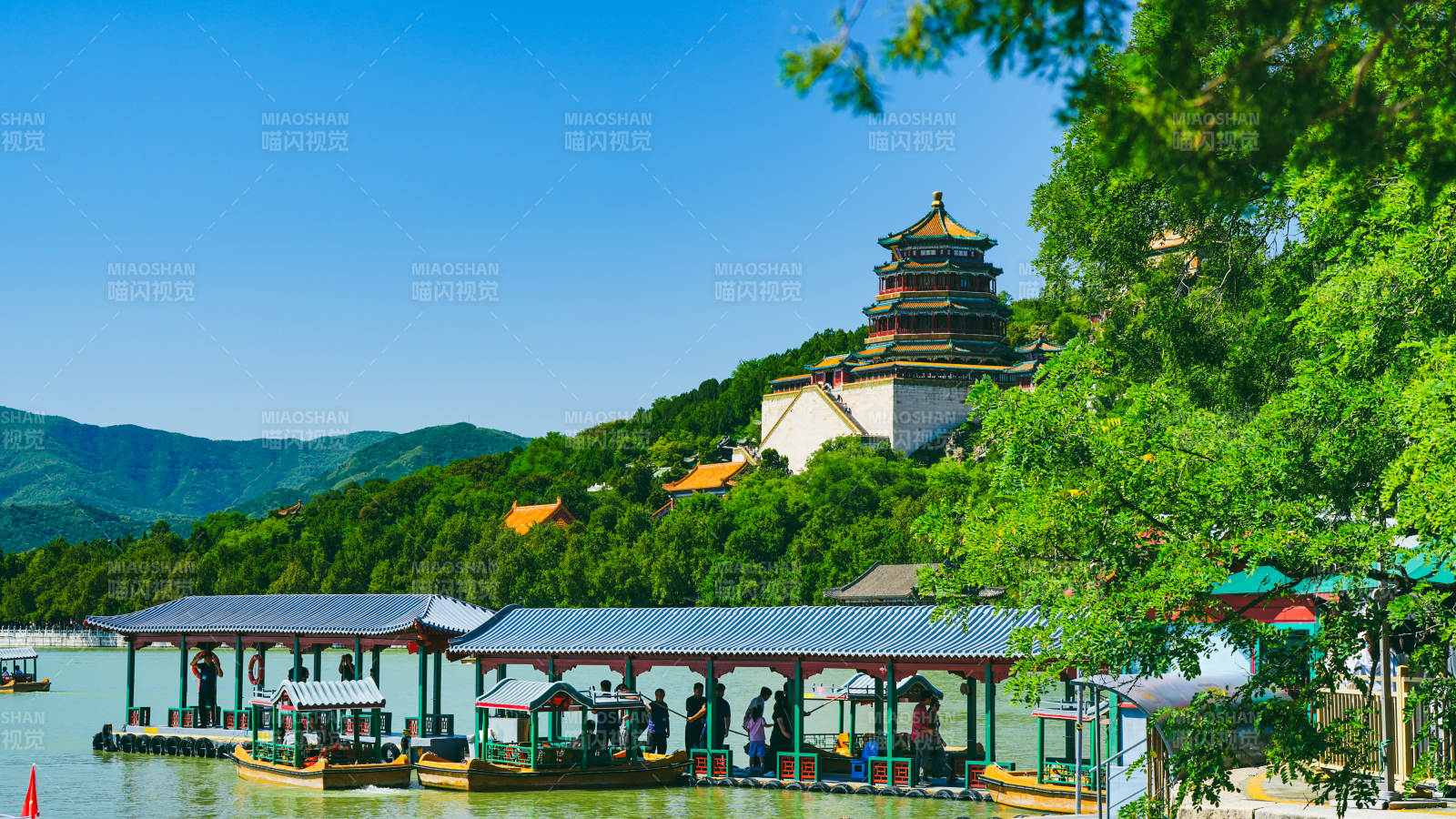 頤和園湖畔風光