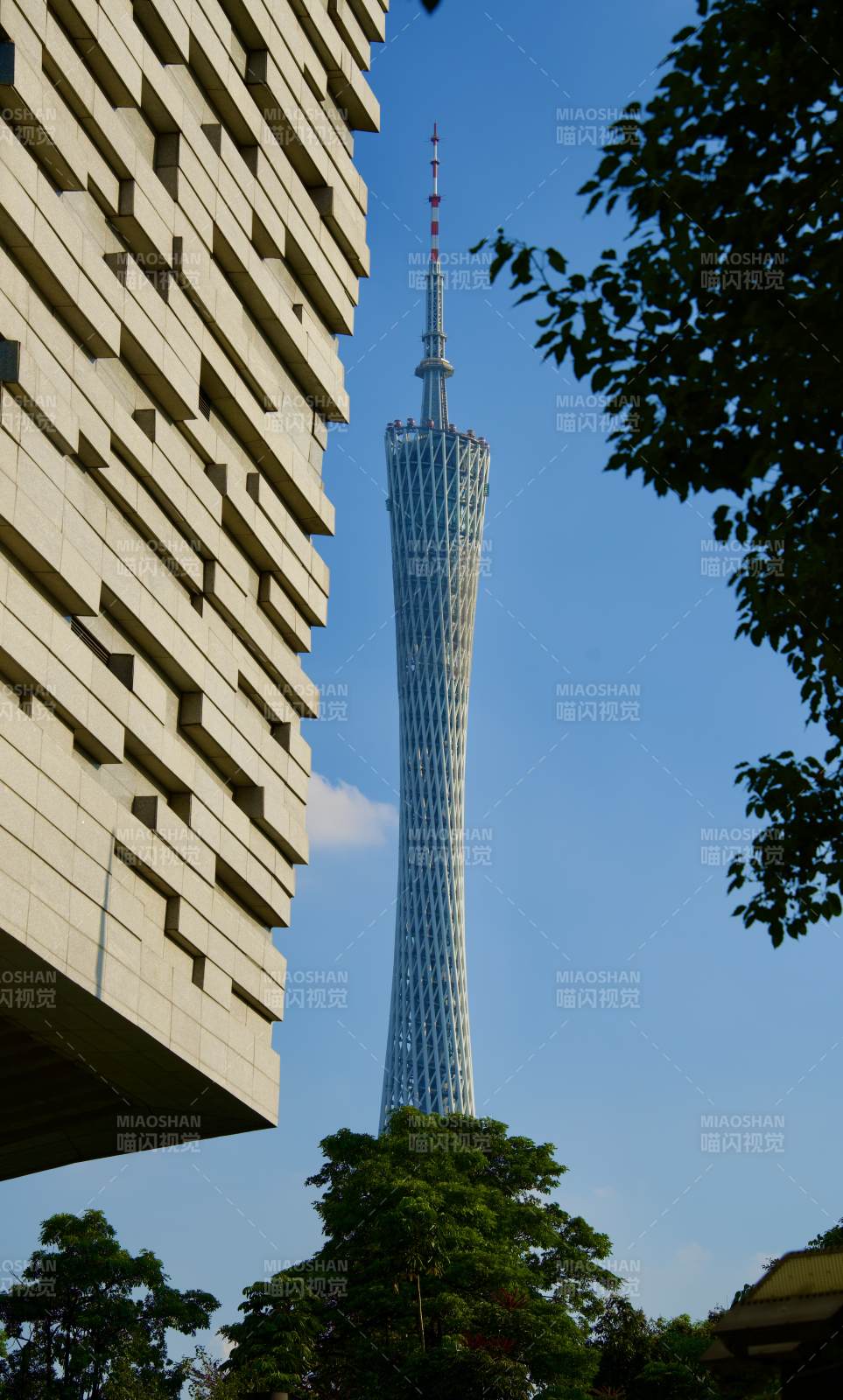 廣州塔與現代建筑