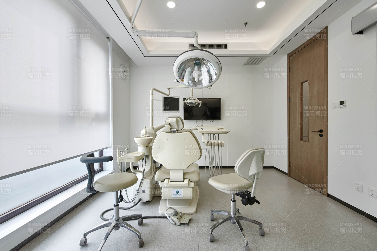 現代牙科診所內部環境